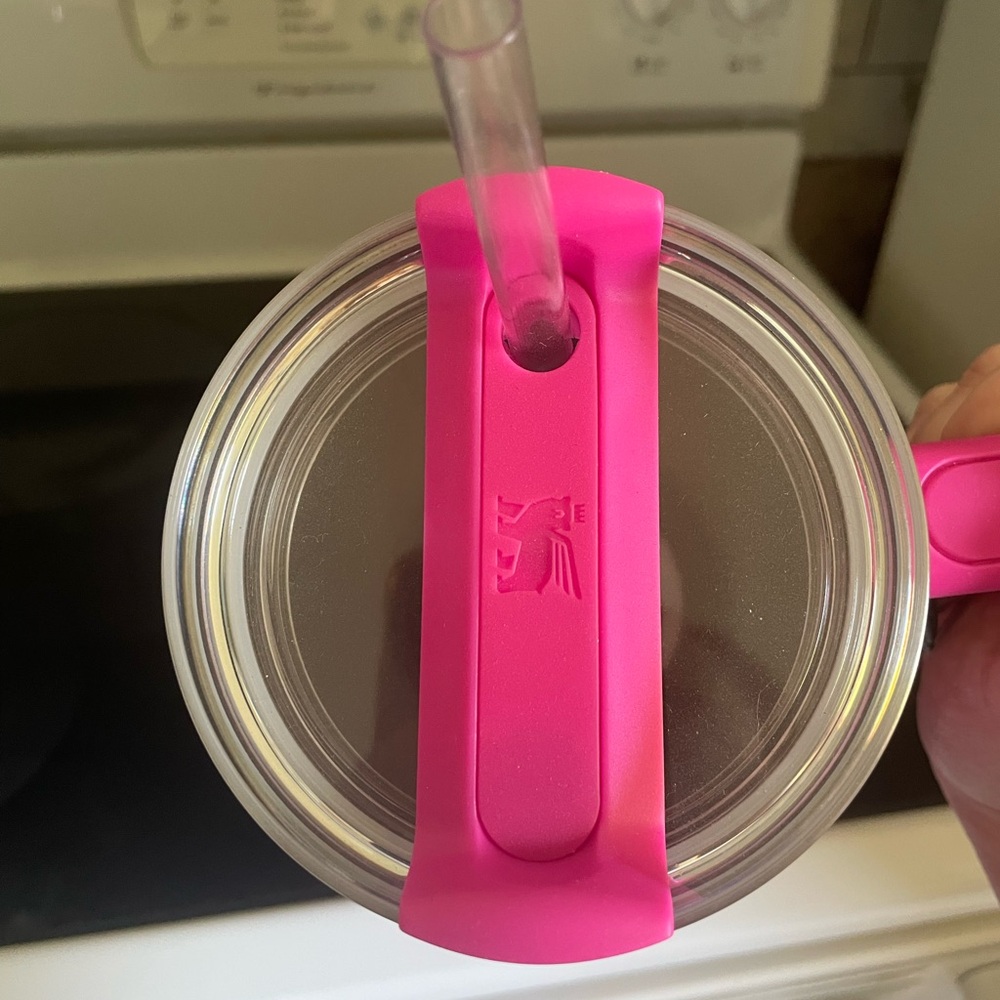 Stanley Bright Pink Travel Mug with Handle - Picture 3 of 5